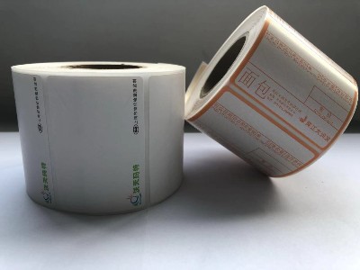 不干胶标签这样使用光油，效果超乎你想象。